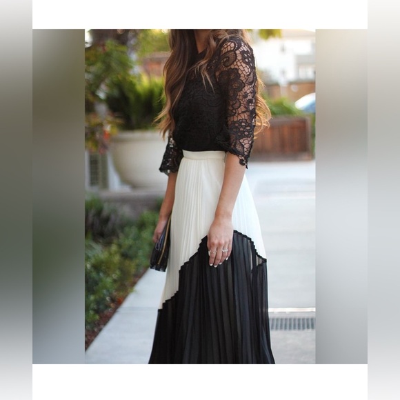 NWT Banana Republic (maybe factory?) Pleated Color Block Skirt - Picture 3 of 5